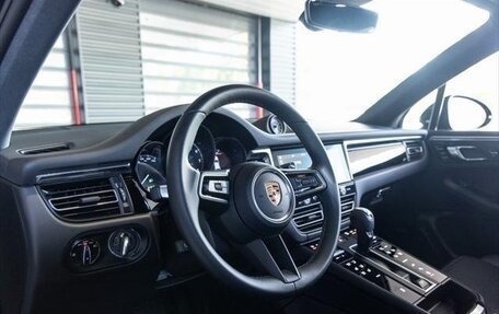 Porsche Macan I рестайлинг, 2024 год, 10 016 000 рублей, 13 фотография