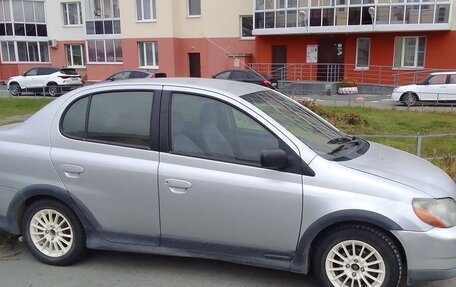 Toyota Echo, 2000 год, 380 000 рублей, 1 фотография