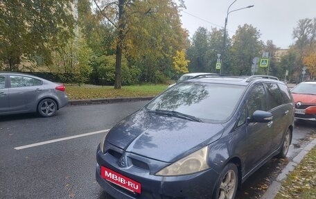 Mitsubishi Grandis, 2004 год, 600 000 рублей, 2 фотография