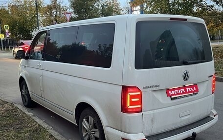 Volkswagen Multivan T6 рестайлинг, 2018 год, 4 820 000 рублей, 4 фотография