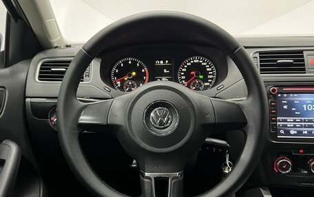 Volkswagen Jetta VI, 2011 год, 990 000 рублей, 10 фотография