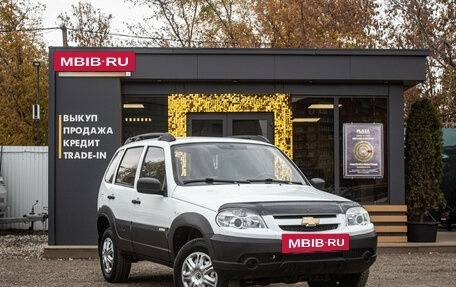 Chevrolet Niva I рестайлинг, 2015 год, 789 000 рублей, 2 фотография