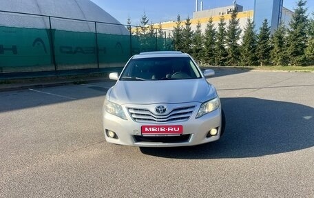 Toyota Camry, 2009 год, 1 080 000 рублей, 2 фотография