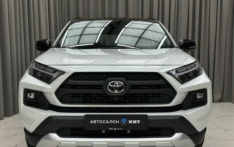 Toyota RAV4, 2024 год, 4 650 000 рублей, 2 фотография