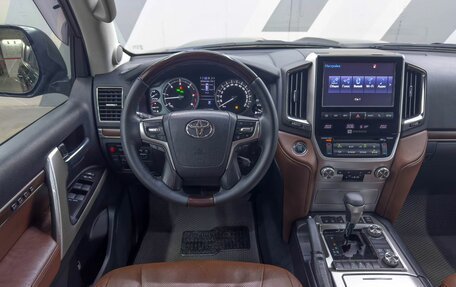 Toyota Land Cruiser 200, 2015 год, 5 500 000 рублей, 26 фотография