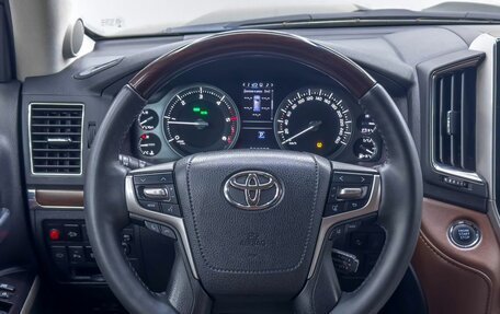 Toyota Land Cruiser 200, 2015 год, 5 500 000 рублей, 25 фотография