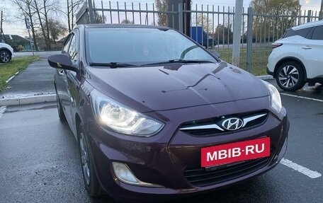 Hyundai Solaris II рестайлинг, 2012 год, 730 000 рублей, 2 фотография