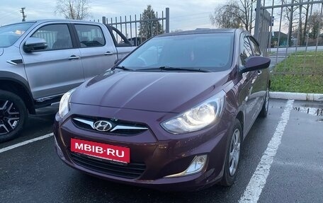 Hyundai Solaris II рестайлинг, 2012 год, 730 000 рублей, 4 фотография