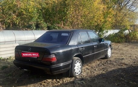 Mercedes-Benz E-Класс, 1994 год, 265 000 рублей, 11 фотография