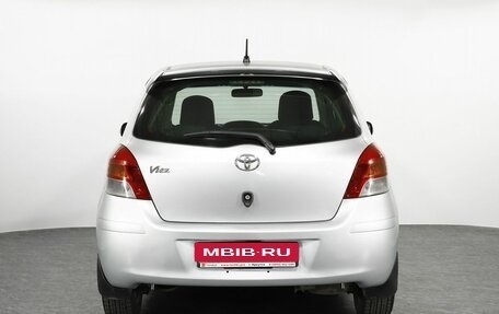 Toyota Vitz, 2009 год, 748 000 рублей, 4 фотография