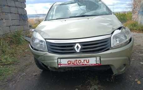 Renault Sandero I, 2013 год, 220 000 рублей, 3 фотография