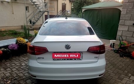 Volkswagen Jetta VI, 2015 год, 1 500 000 рублей, 4 фотография