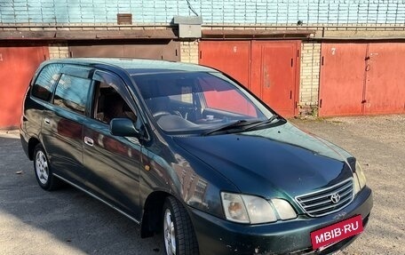 Toyota Gaia, 1998 год, 450 000 рублей, 2 фотография