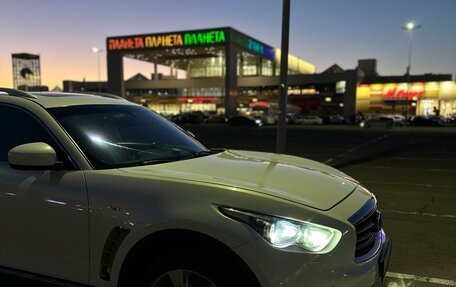 Infiniti FX II, 2012 год, 2 569 000 рублей, 7 фотография