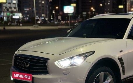 Infiniti FX II, 2012 год, 2 569 000 рублей, 3 фотография