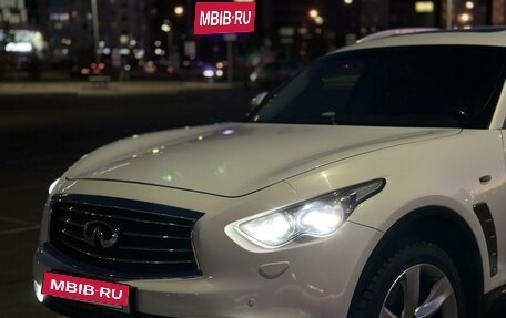 Infiniti FX II, 2012 год, 2 569 000 рублей, 4 фотография