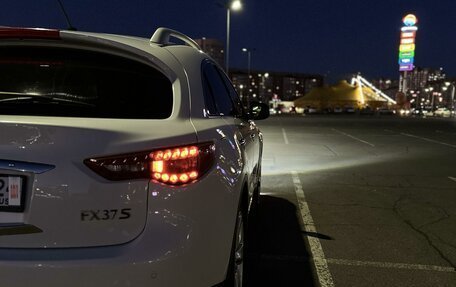 Infiniti FX II, 2012 год, 2 569 000 рублей, 17 фотография