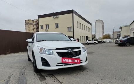 Chevrolet Cruze II, 2014 год, 1 170 000 рублей, 2 фотография