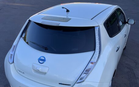 Nissan Leaf I, 2011 год, 1 270 000 рублей, 6 фотография