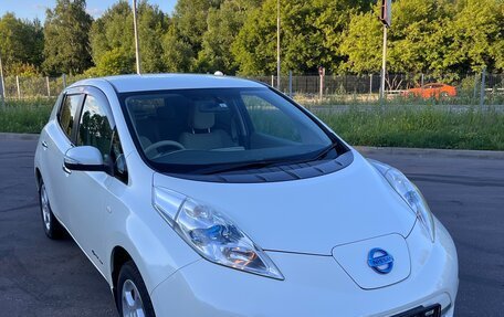 Nissan Leaf I, 2011 год, 1 270 000 рублей, 3 фотография