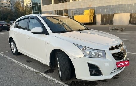 Chevrolet Cruze II, 2013 год, 830 000 рублей, 2 фотография