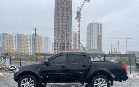 Mitsubishi L200 IV рестайлинг, 2011 год, 1 290 000 рублей, 2 фотография