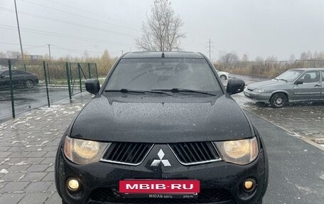 Mitsubishi L200 IV рестайлинг, 2011 год, 1 290 000 рублей, 8 фотография