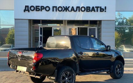 Mitsubishi L200 IV рестайлинг, 2013 год, 1 388 000 рублей, 7 фотография