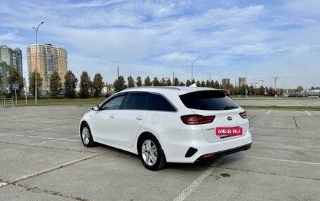 KIA cee'd III, 2021 год, 2 230 000 рублей, 3 фотография