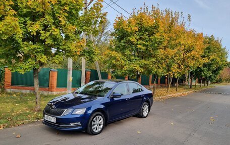 Skoda Octavia, 2017 год, 1 870 000 рублей, 2 фотография