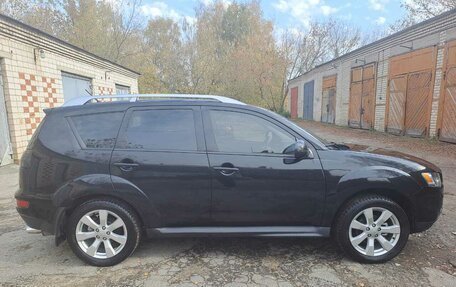 Mitsubishi Outlander III рестайлинг 3, 2010 год, 1 200 000 рублей, 7 фотография