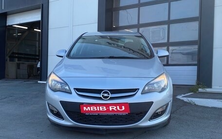 Opel Astra J, 2013 год, 720 000 рублей, 2 фотография