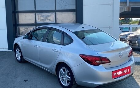 Opel Astra J, 2013 год, 720 000 рублей, 6 фотография