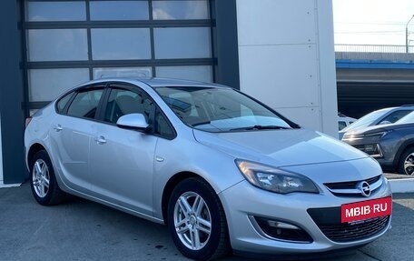 Opel Astra J, 2013 год, 720 000 рублей, 3 фотография