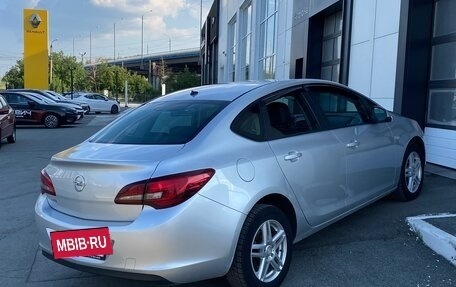 Opel Astra J, 2013 год, 720 000 рублей, 4 фотография