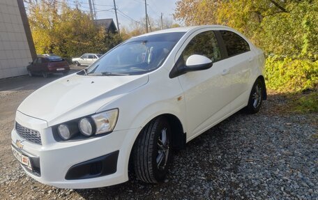 Chevrolet Aveo III, 2013 год, 700 000 рублей, 11 фотография