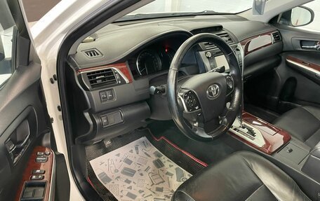 Toyota Camry, 2012 год, 2 149 000 рублей, 10 фотография