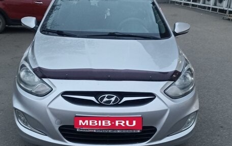 Hyundai Solaris II рестайлинг, 2011 год, 959 000 рублей, 2 фотография