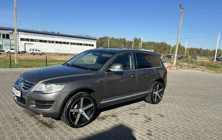 Volkswagen Touareg III, 2007 год, 1 350 000 рублей, 1 фотография