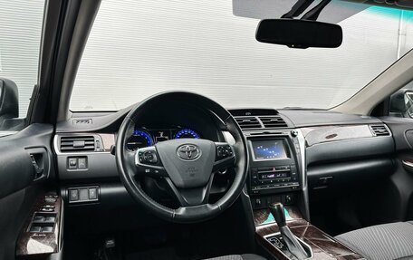 Toyota Camry, 2018 год, 2 620 000 рублей, 6 фотография