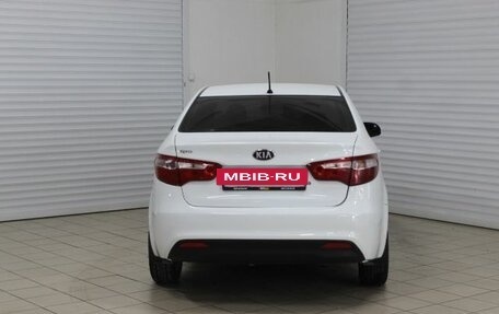 KIA Rio III рестайлинг, 2013 год, 700 000 рублей, 6 фотография