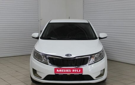 KIA Rio III рестайлинг, 2013 год, 700 000 рублей, 2 фотография