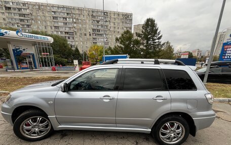 Mitsubishi Outlander III рестайлинг 3, 2003 год, 1 000 000 рублей, 4 фотография