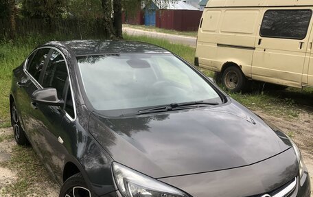 Opel Astra J, 2012 год, 870 000 рублей, 2 фотография