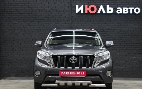 Toyota Land Cruiser Prado 150 рестайлинг 2, 2015 год, 3 865 000 рублей, 2 фотография