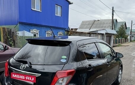 Toyota Vitz, 2012 год, 900 000 рублей, 3 фотография