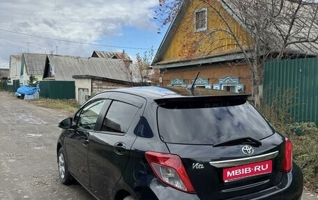 Toyota Vitz, 2012 год, 900 000 рублей, 1 фотография