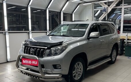 Toyota Land Cruiser Prado 150 рестайлинг 2, 2012 год, 3 129 000 рублей, 3 фотография