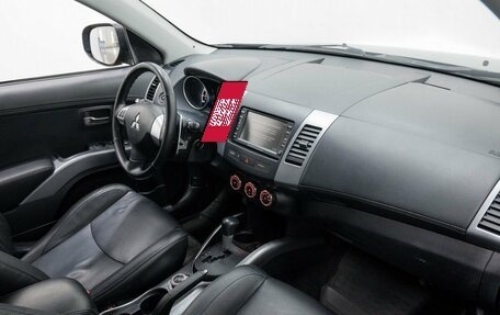 Mitsubishi Outlander III рестайлинг 3, 2010 год, 1 398 000 рублей, 8 фотография