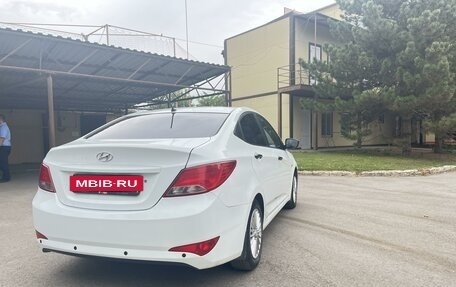 Hyundai Solaris II рестайлинг, 2015 год, 810 000 рублей, 5 фотография